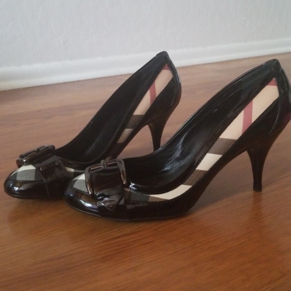 Burberry heels